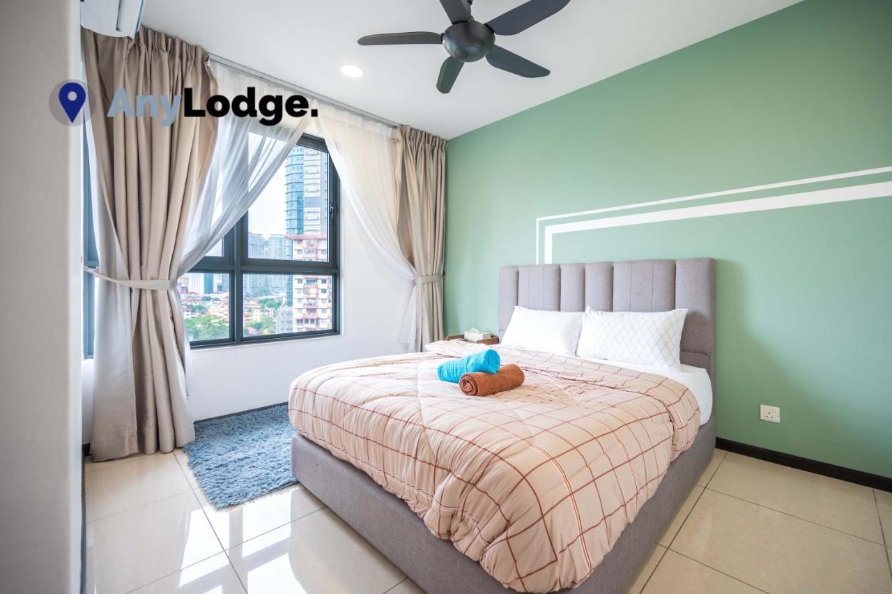 Anylodge 11 @ *
